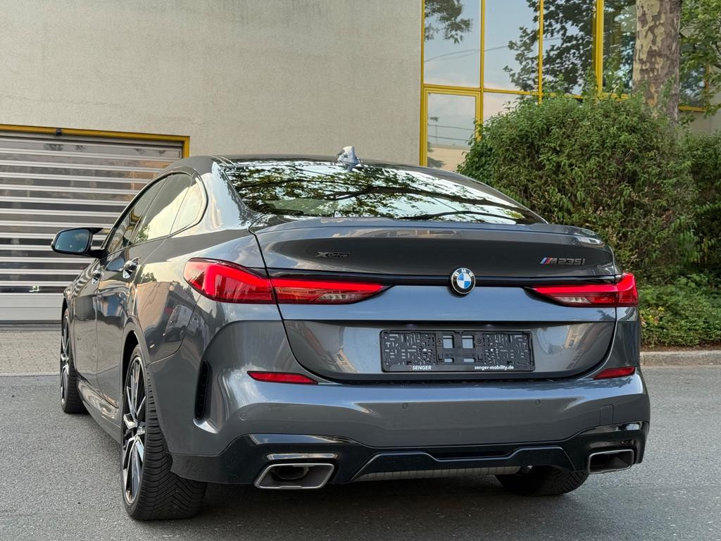 BMW M235
