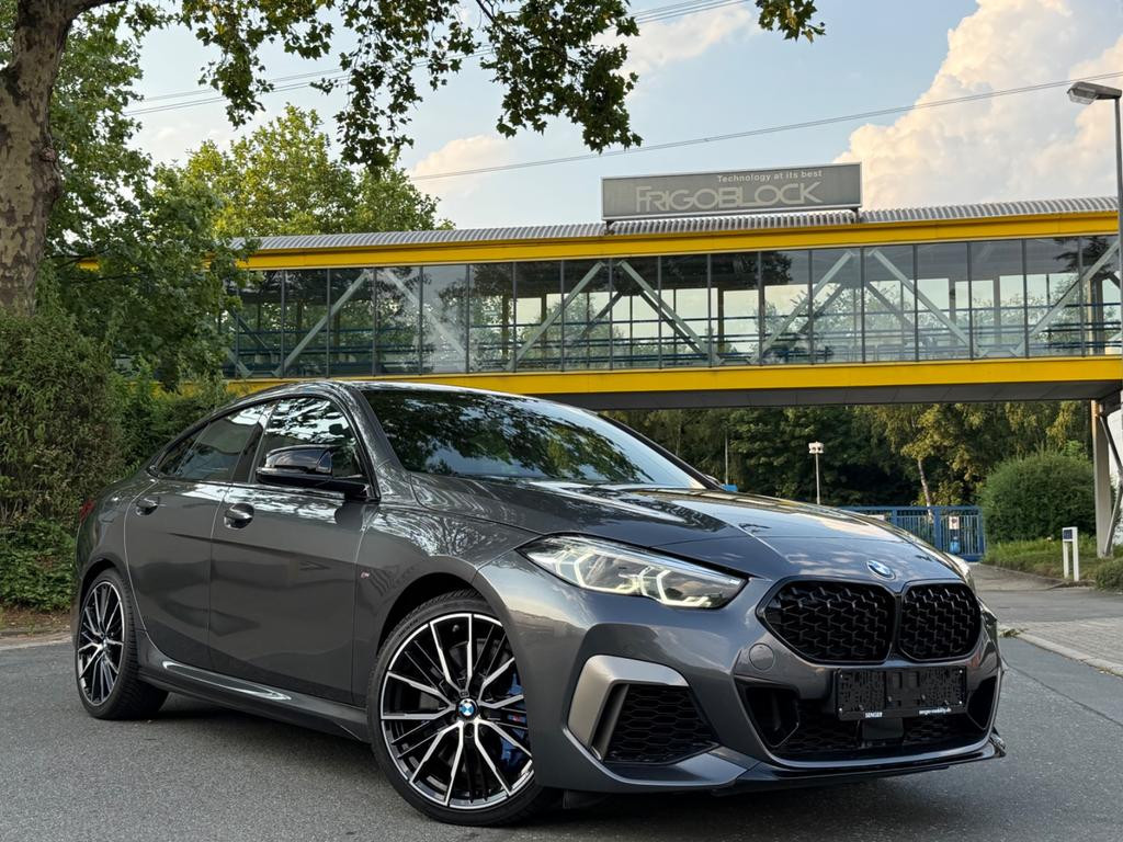 BMW M235