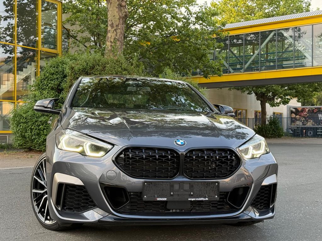 BMW M235