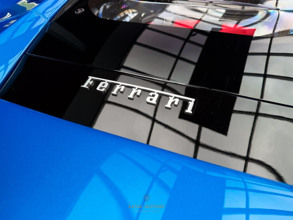 Ferrari F8