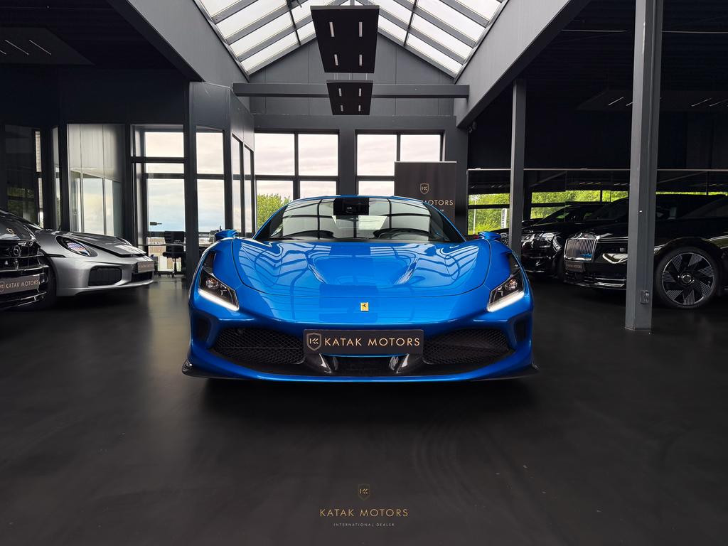 Ferrari F8