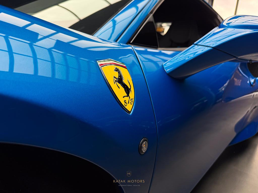 Ferrari F8