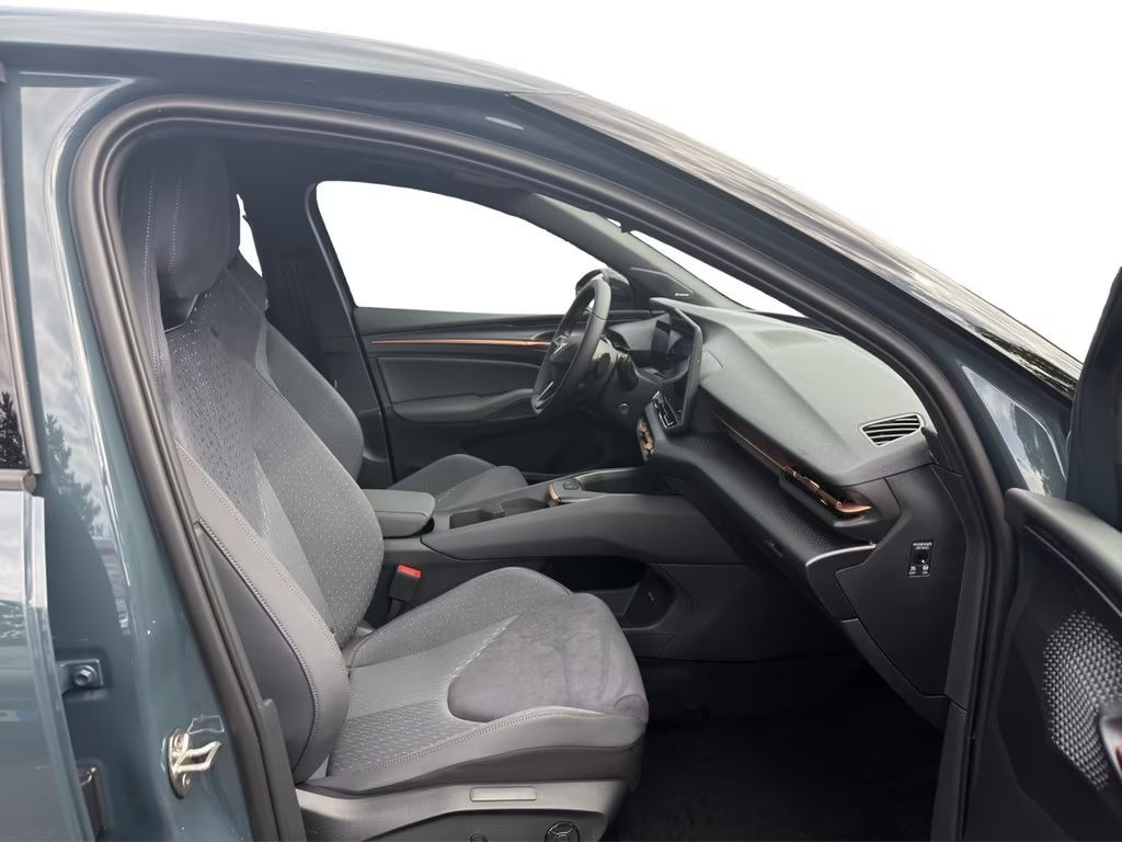 Cupra Raval
