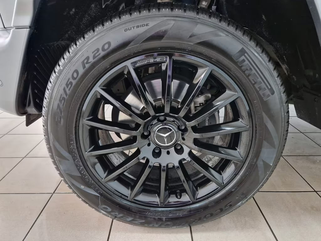 Mercedes-Benz G-Klasse