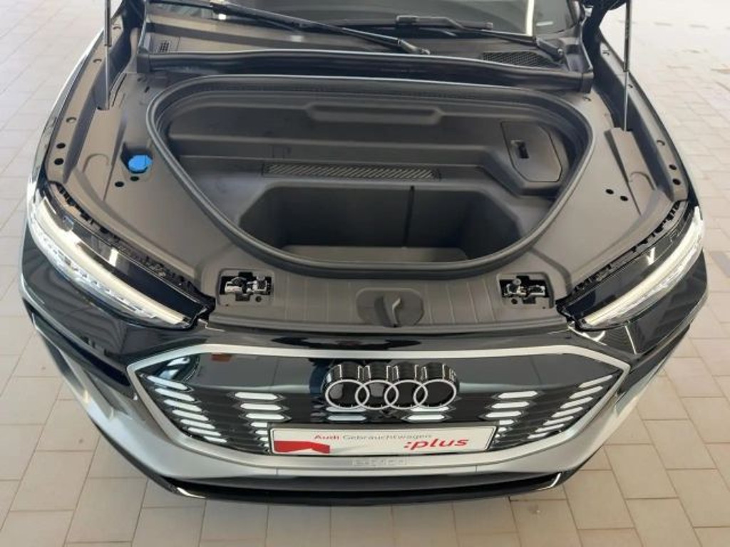Audi SQ6 e-tron