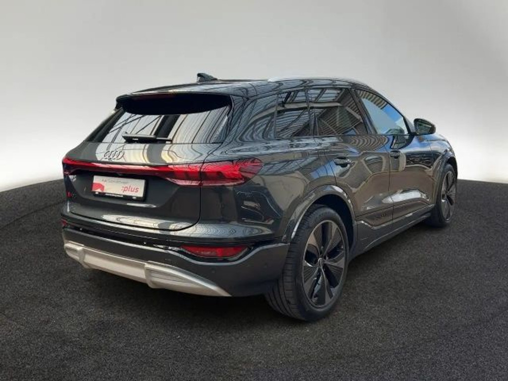 Audi SQ6 e-tron