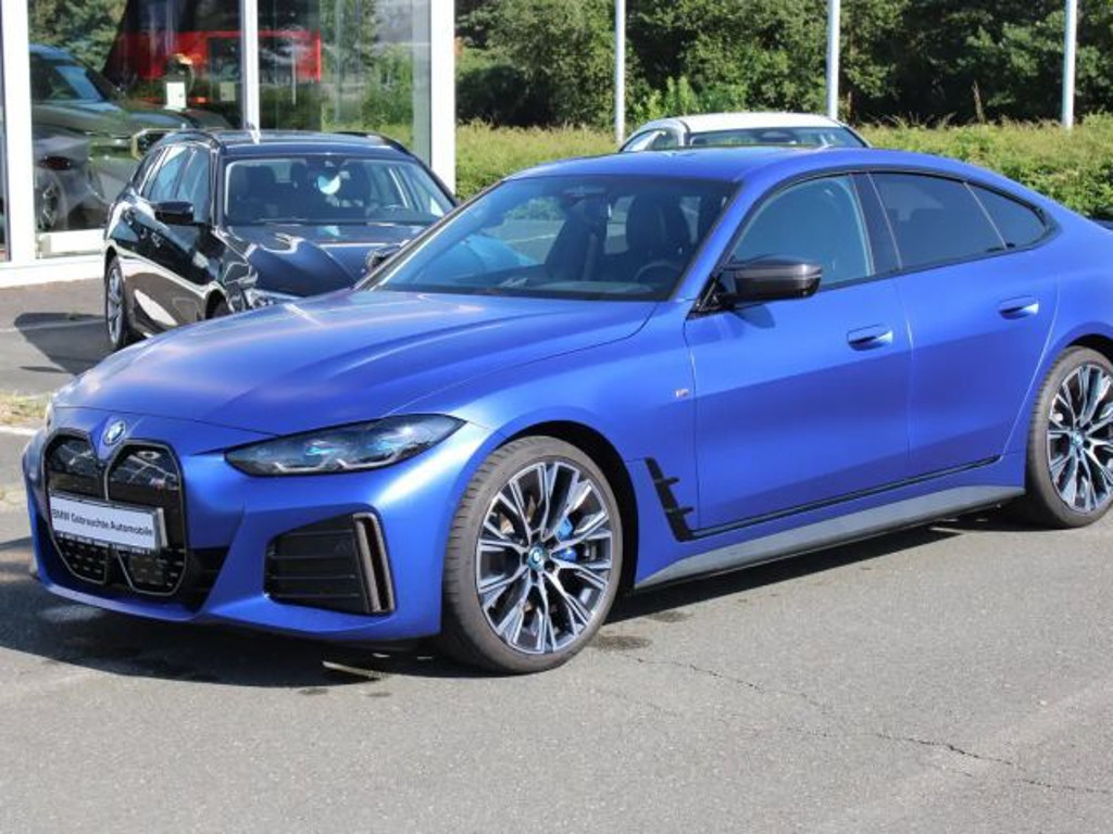 BMW i4