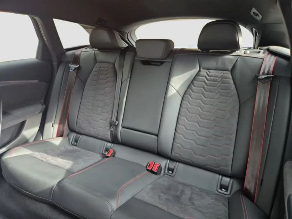 Audi S6 e-tron