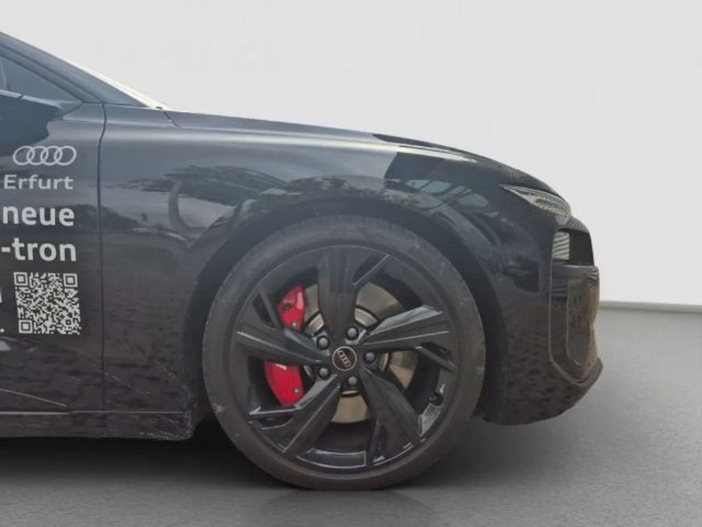 Audi S6 e-tron