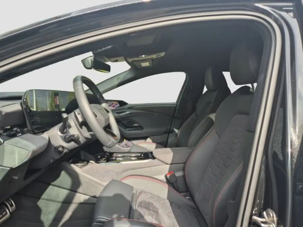 Audi S6 e-tron