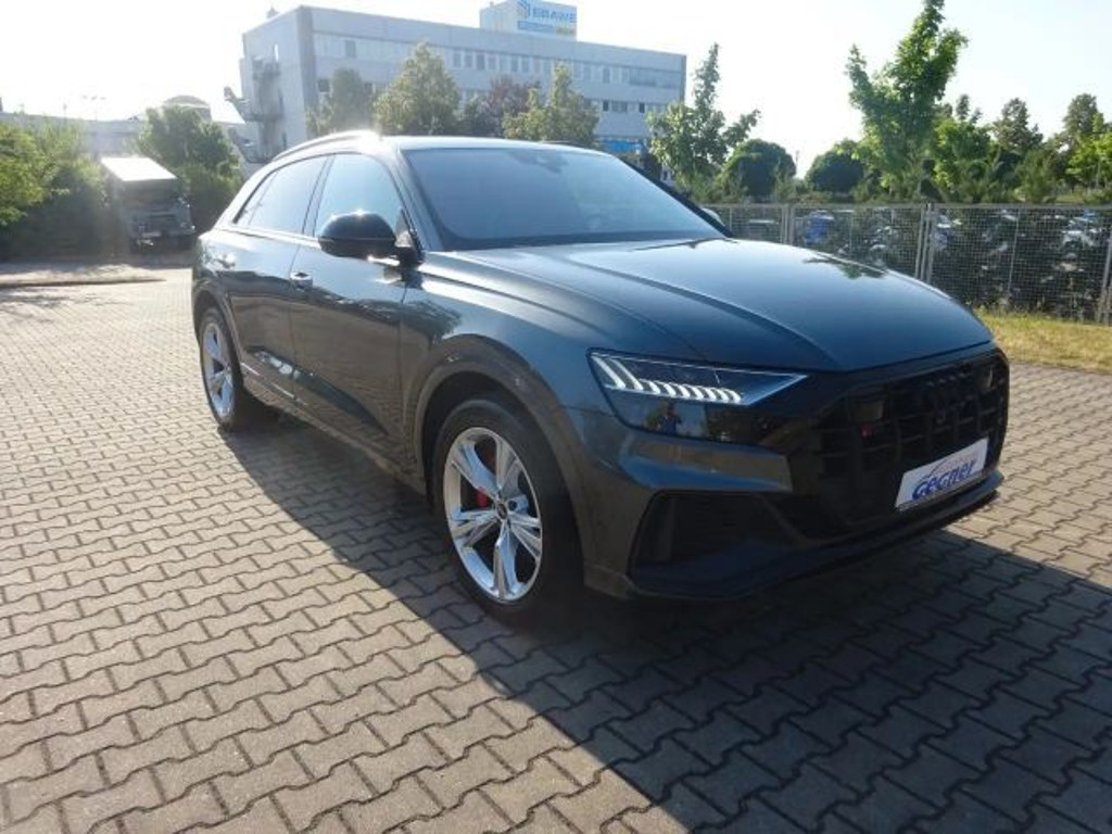 Audi SQ8