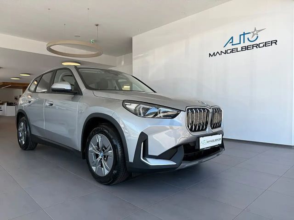 BMW iX1 xDrive30