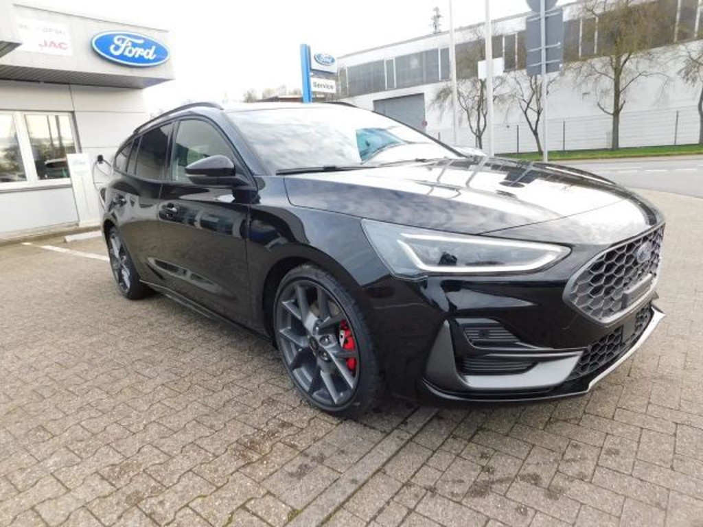 Ford Focus Wagon ST Line