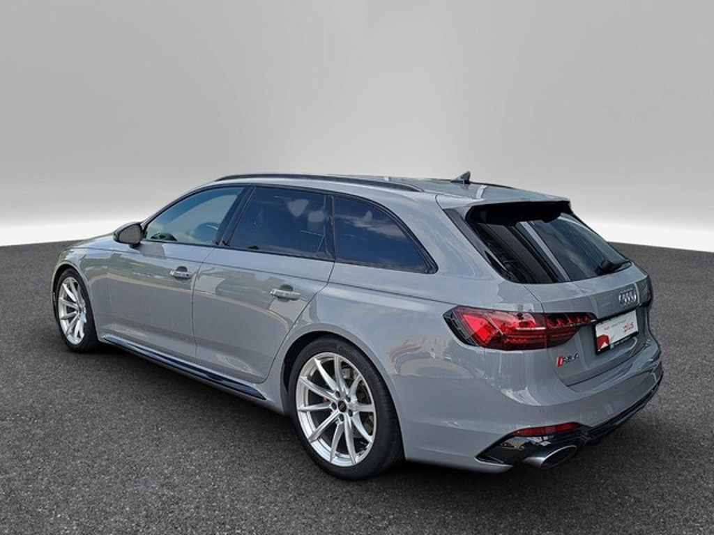 Audi RS4
