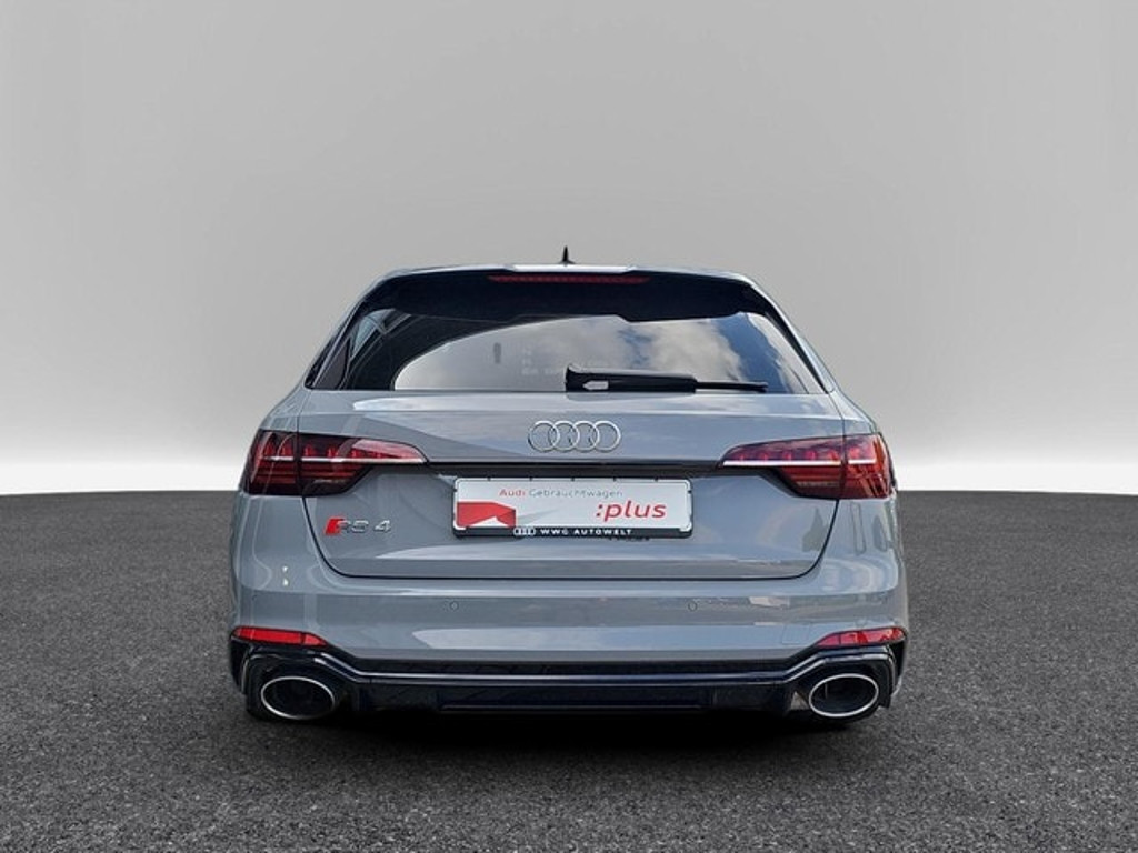 Audi RS4