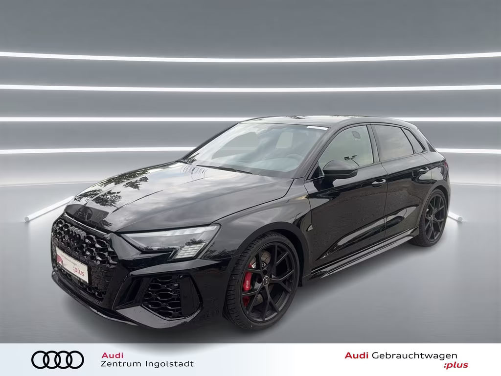 Audi RS3 Sportback Sedan Quattro