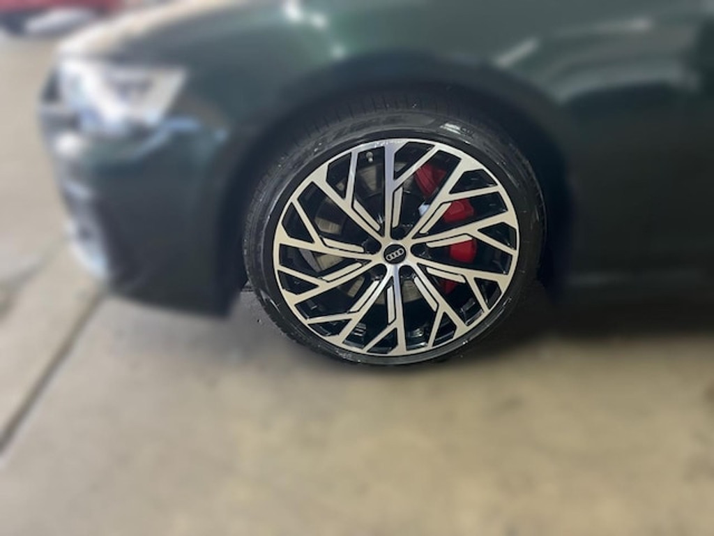 Audi S8