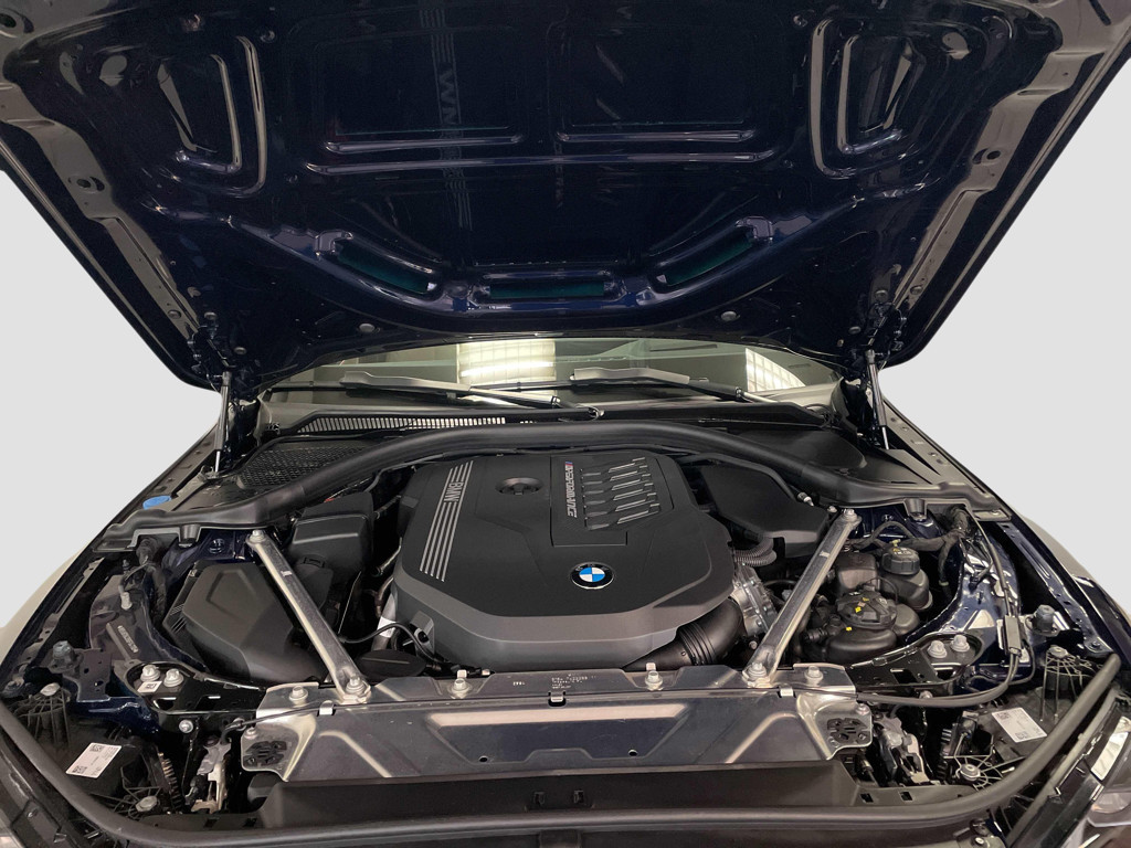BMW M440