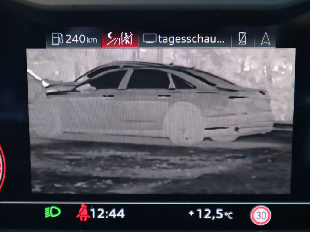 Audi S8