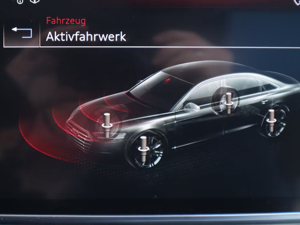 Audi S8