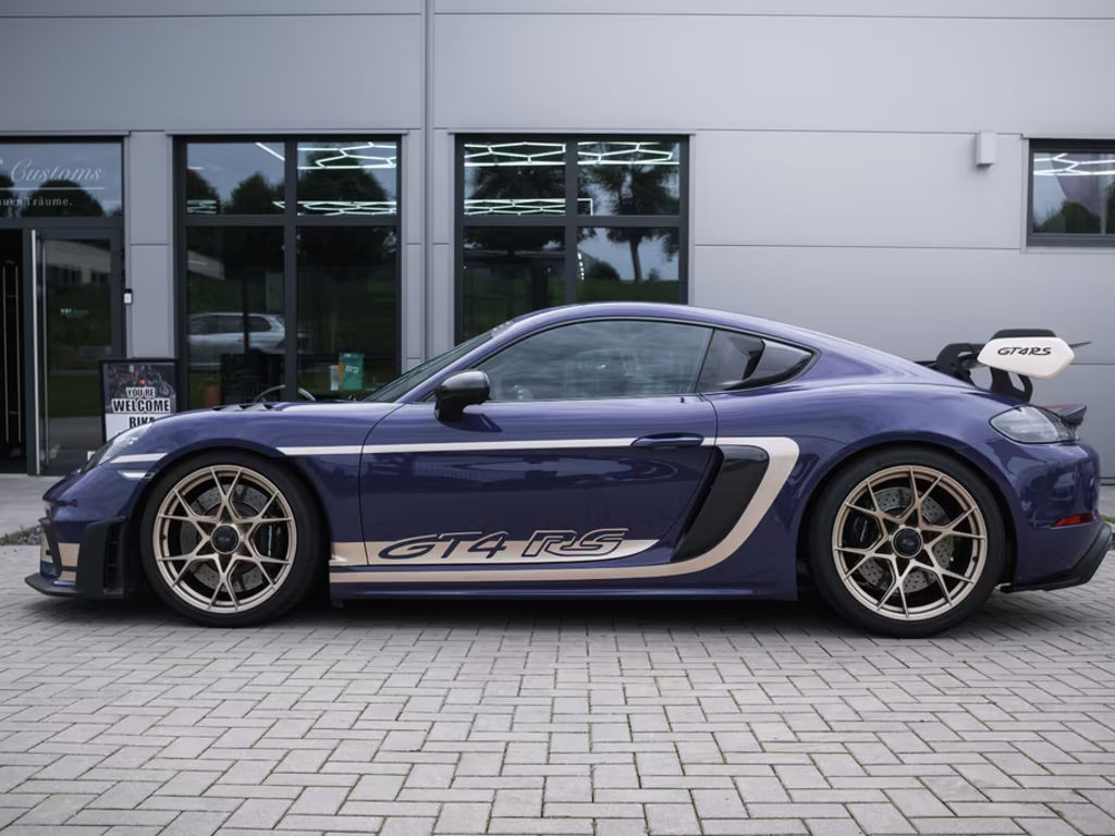 Porsche Cayman RS 718