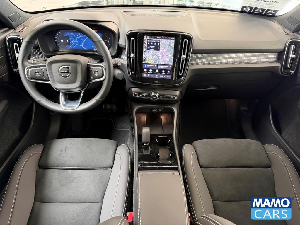 Volvo EX40