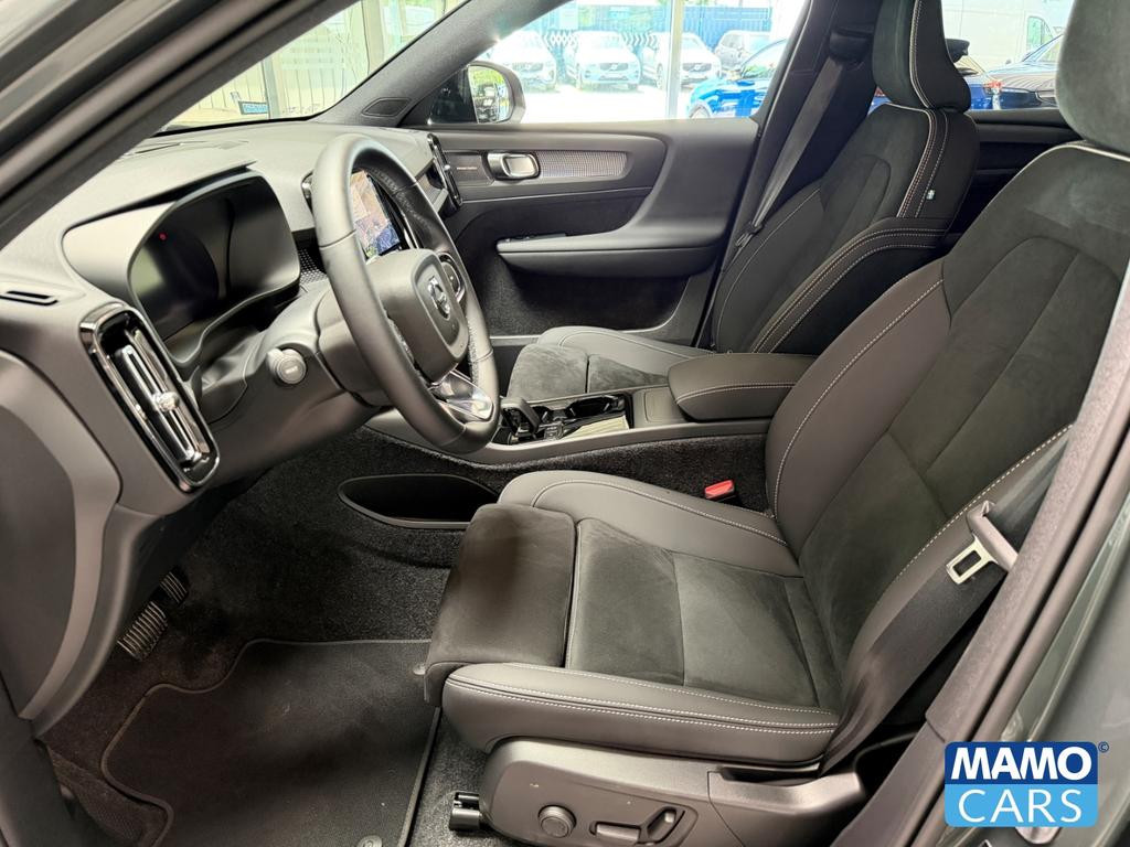 Volvo EX40