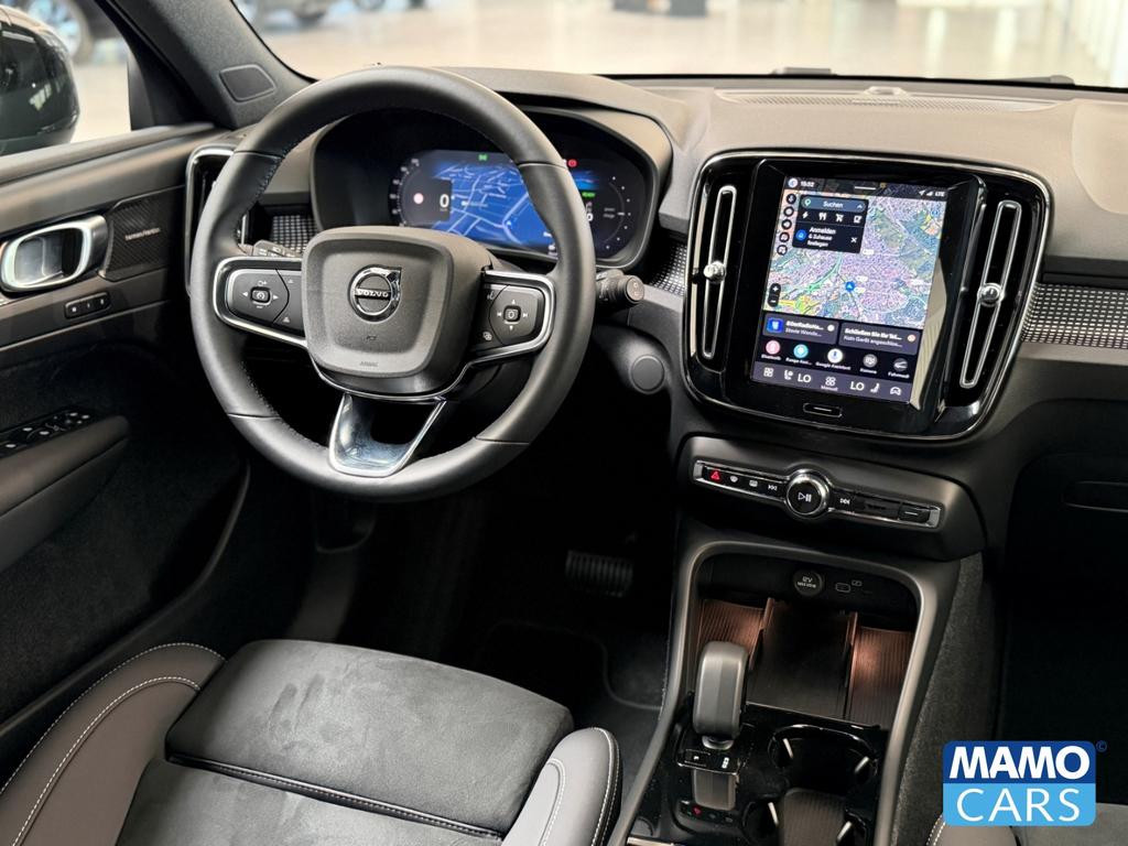 Volvo EX40