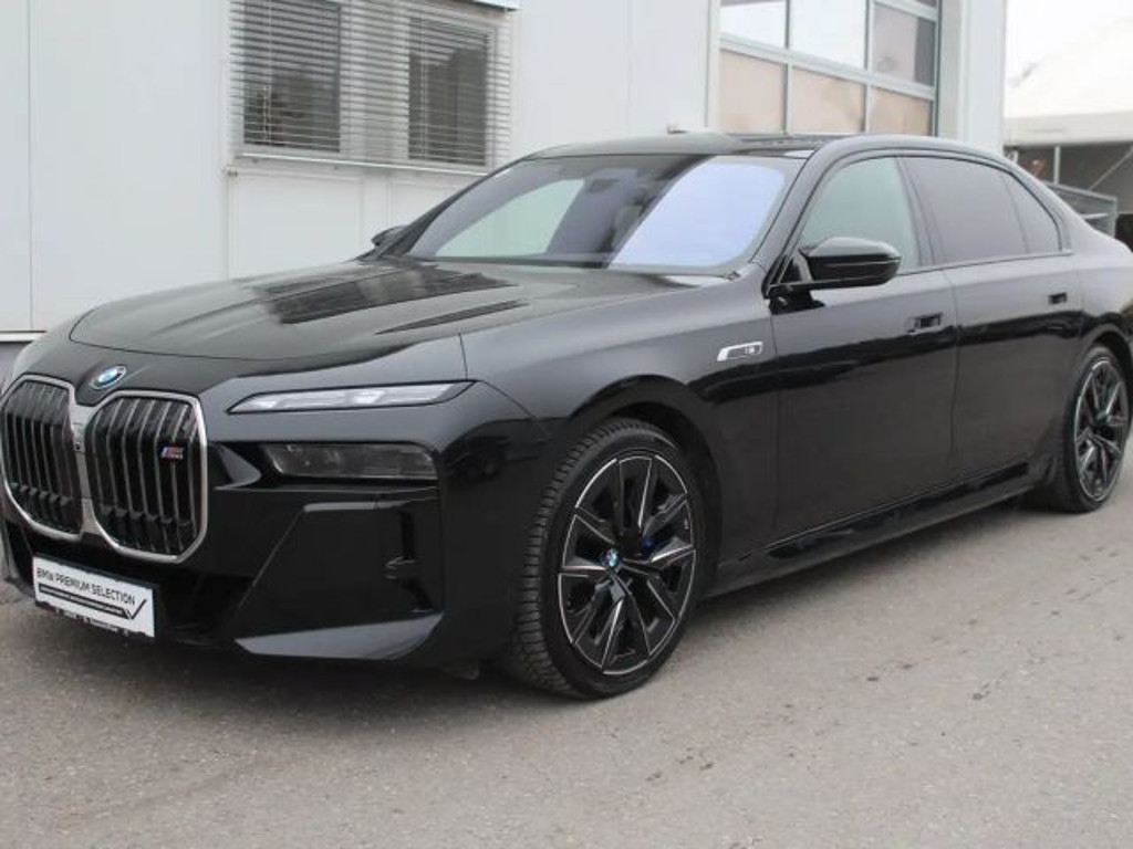 BMW i7 xDrive Sedan M70