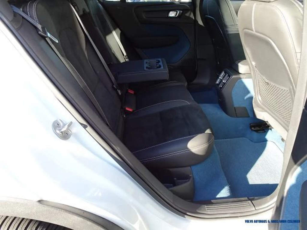 Volvo C40