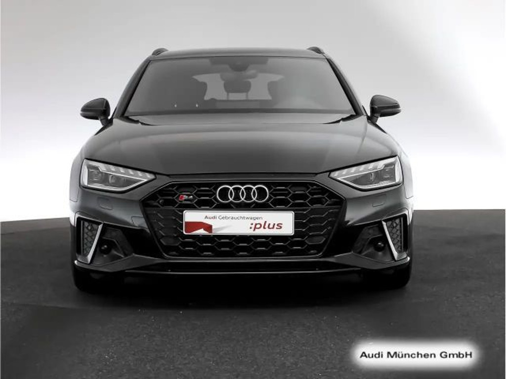 Audi S4