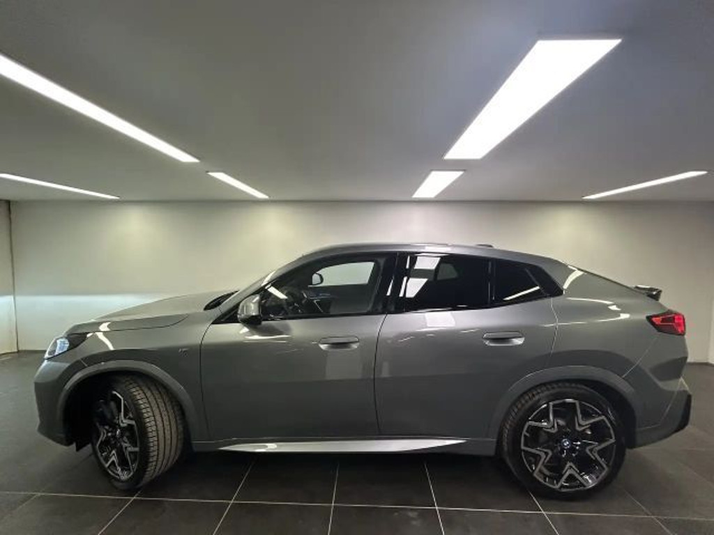 BMW iX2