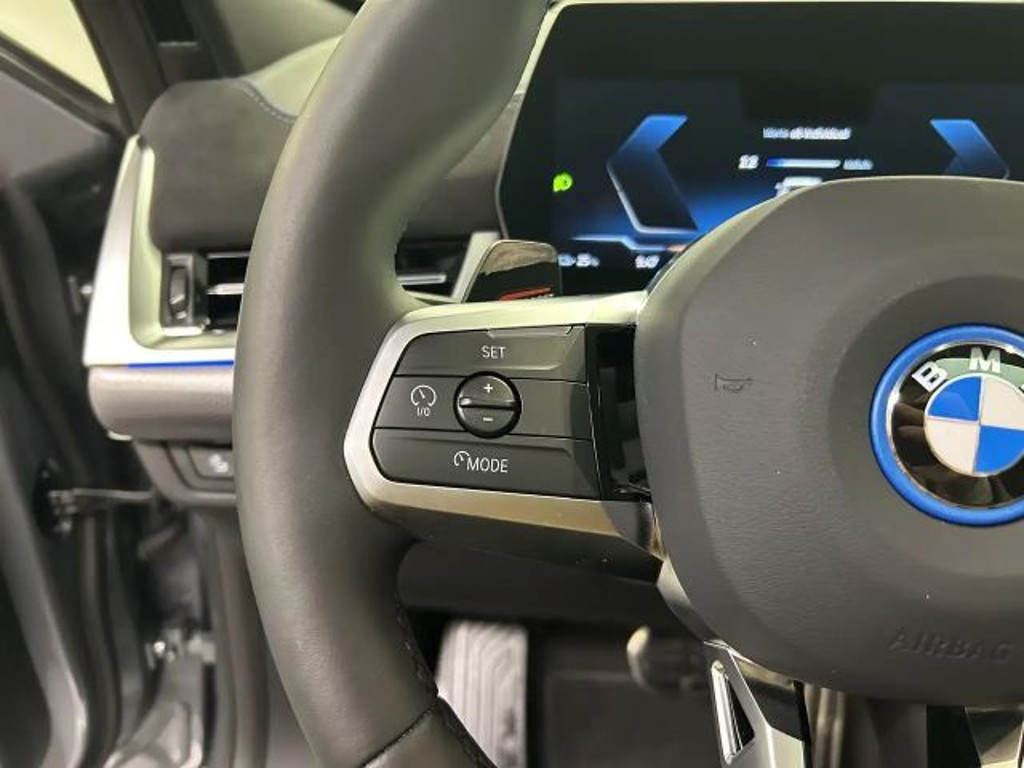 BMW iX2