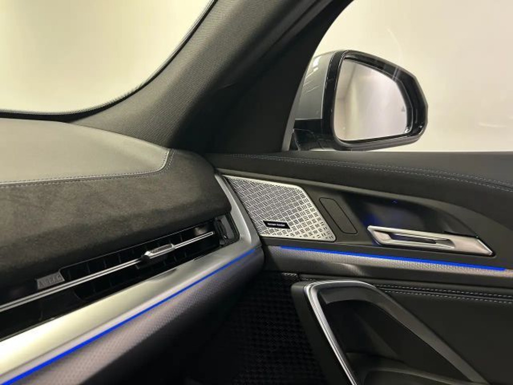 BMW iX2