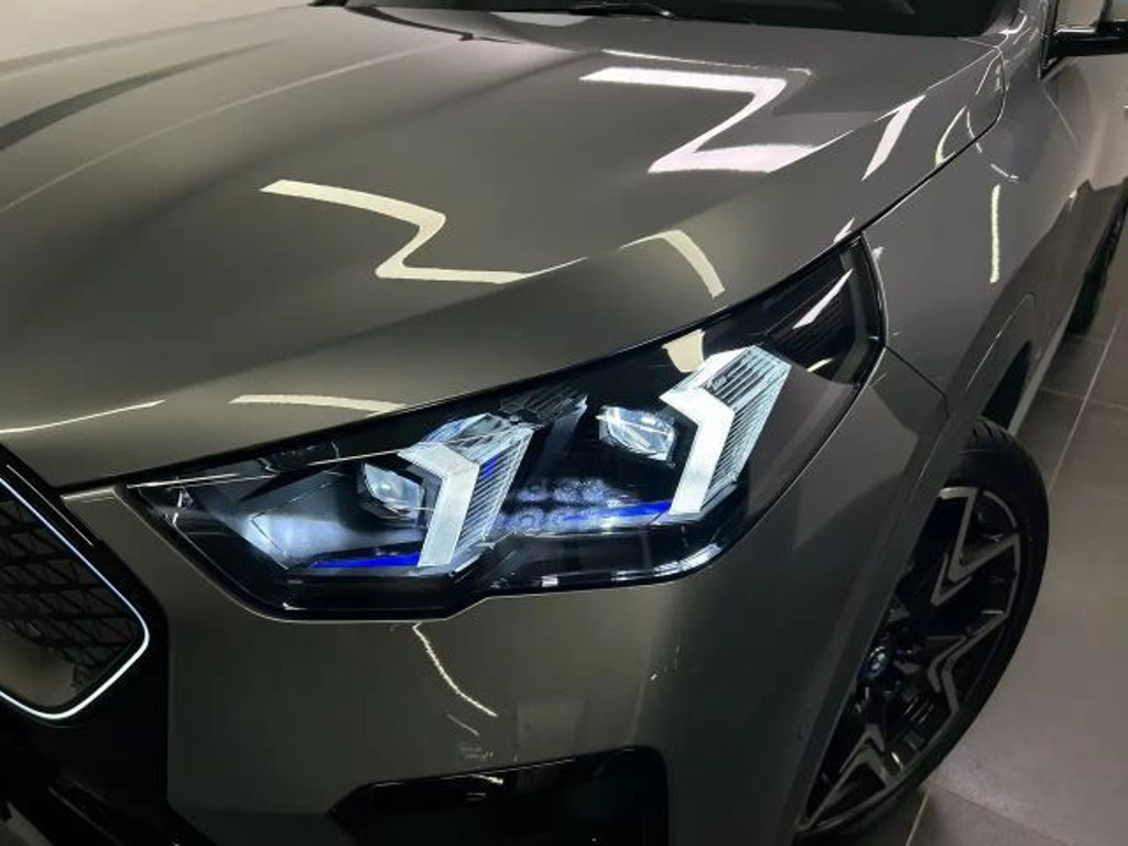 BMW iX2