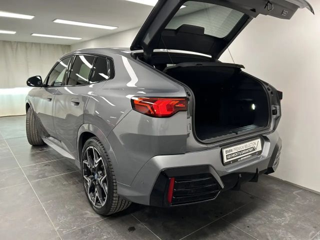 BMW iX2