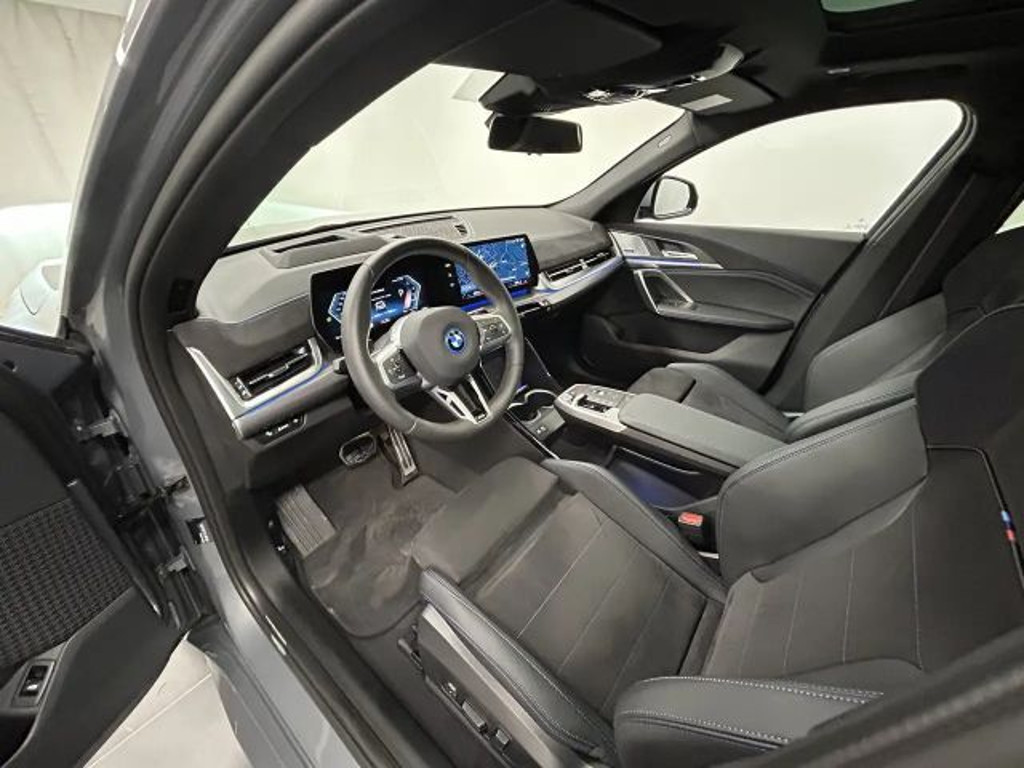 BMW iX2