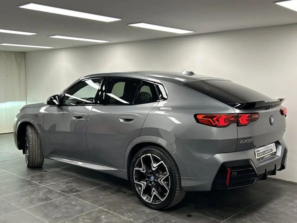 BMW iX2