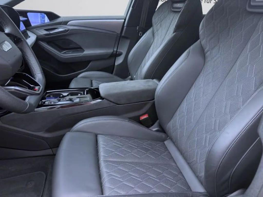 Audi S6 e-tron