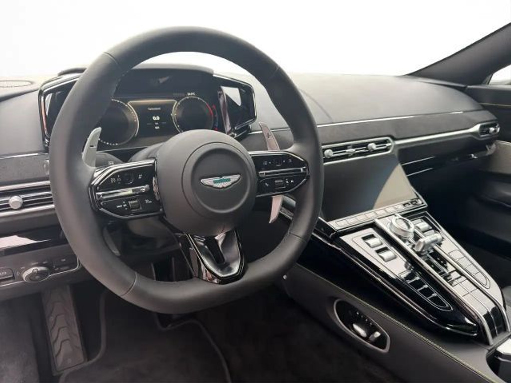 Aston Martin V8