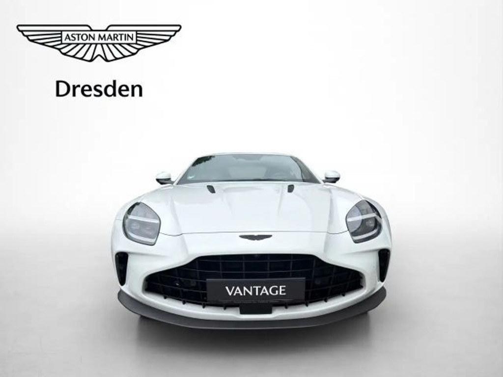 Aston Martin V8
