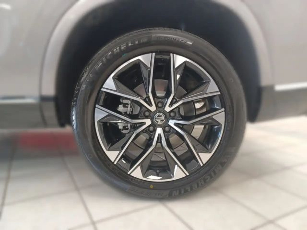 MG MGS9