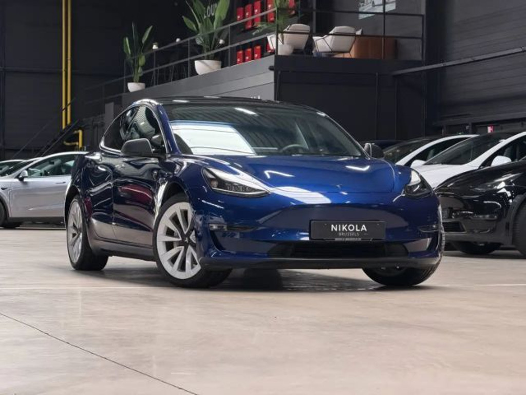 Tesla Model 3 Long Range AWD
