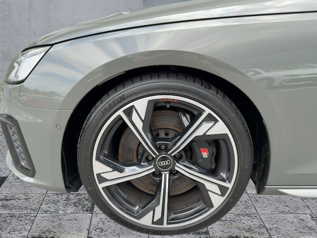 Audi S4