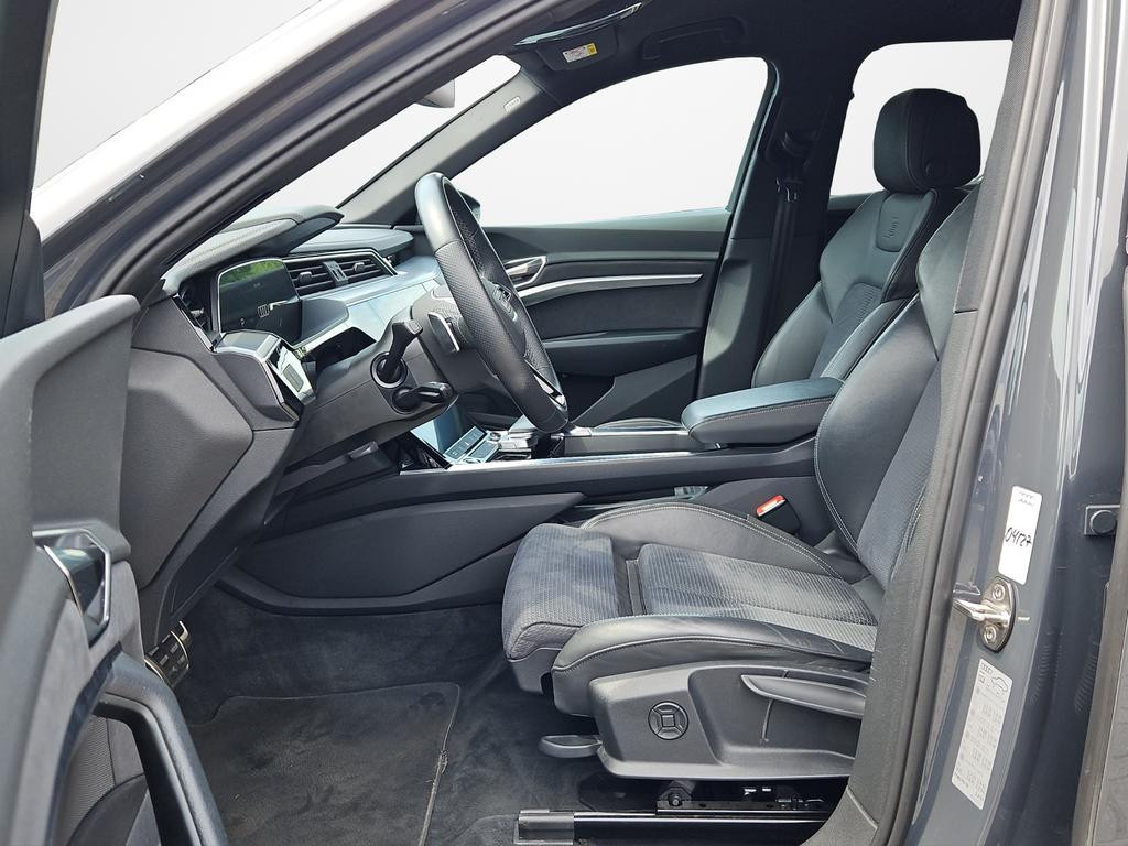 Audi Q8 e-tron