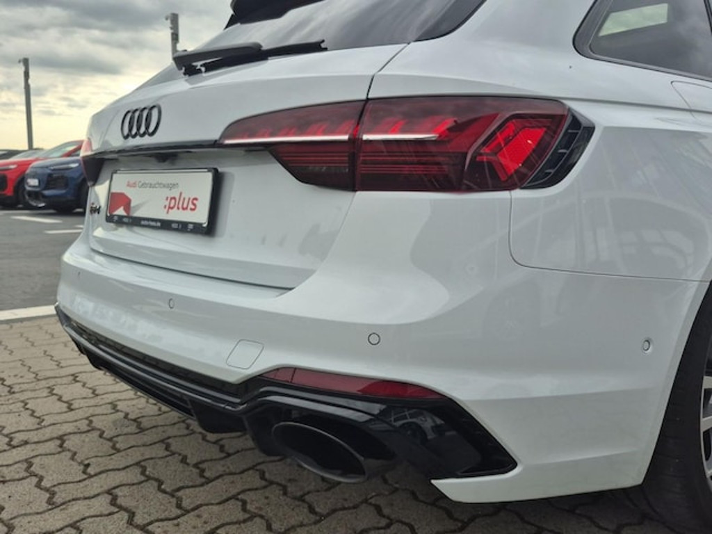 Audi RS4