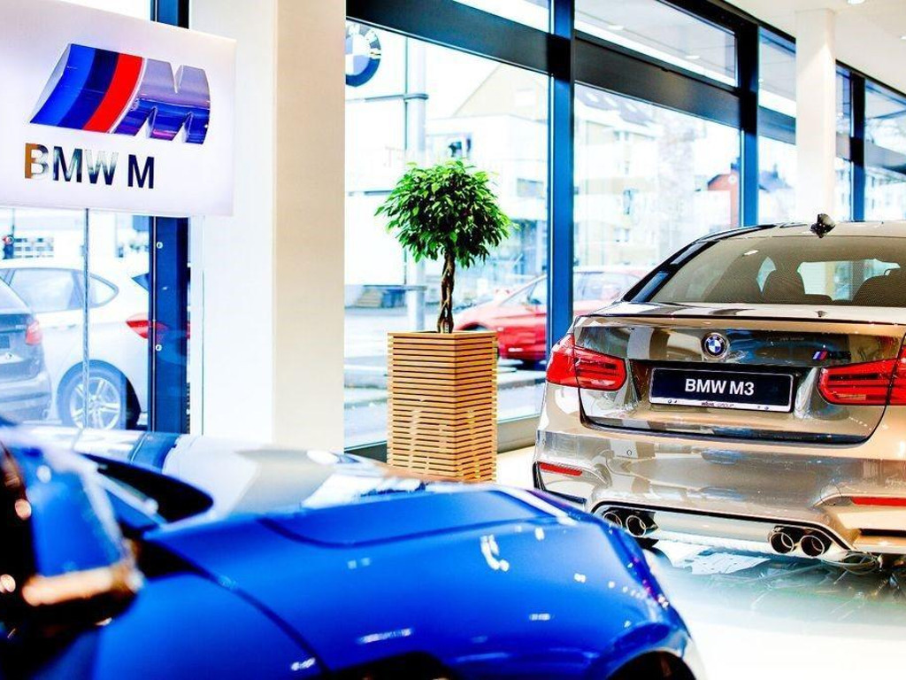 BMW i4