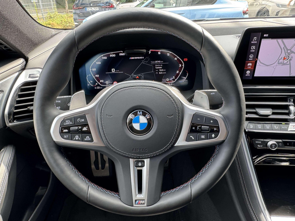 BMW M850