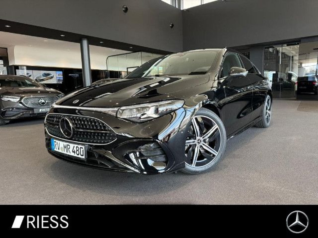 Mercedes-Benz CLA-Klasse CLA 220 4MATIC AMG Line Sedan