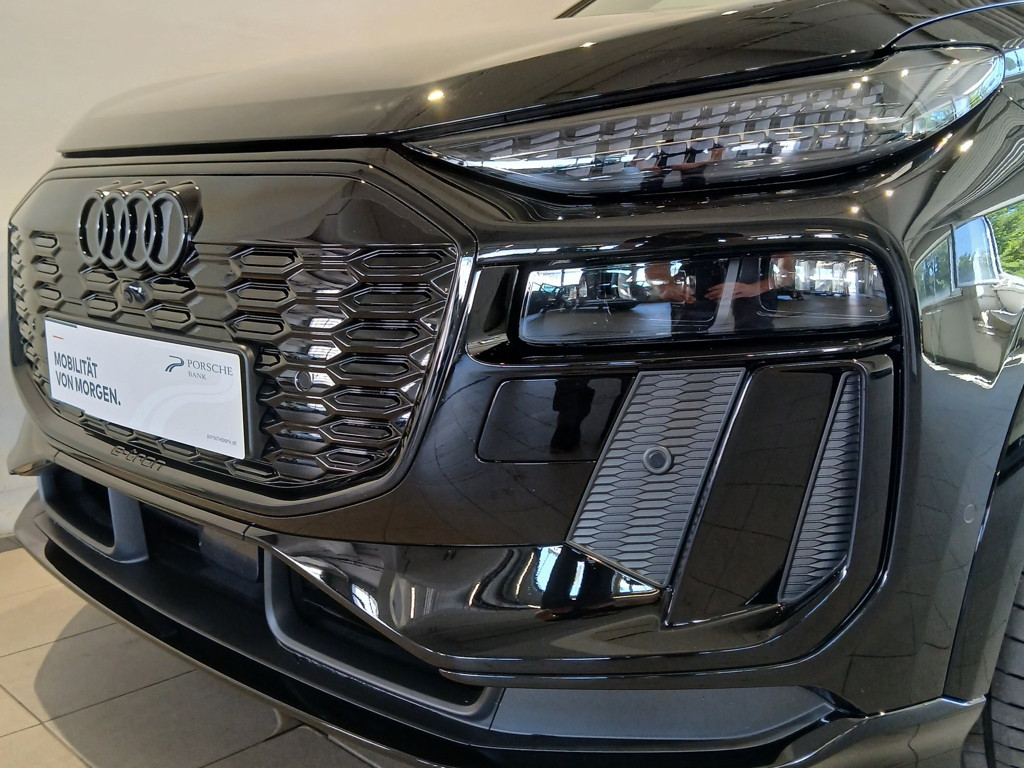 Audi SQ6 e-tron